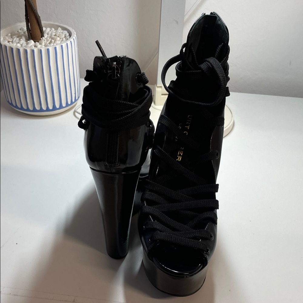 Kurt Geiger Men's Black Carry Bag - Picture 4 of 8